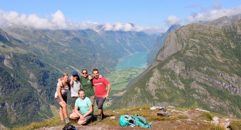 Besseggen hike groepsfoto